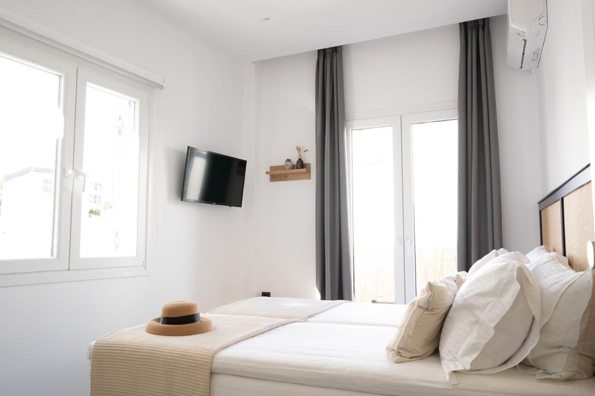 Tínos Eleana Hotel מראה חיצוני תמונה